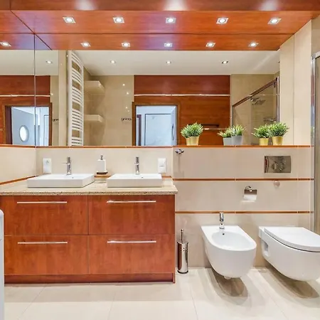 Apartamento Golden An Hryniewickiego 6a
