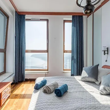 Apartamento Golden An Hryniewickiego 6a *